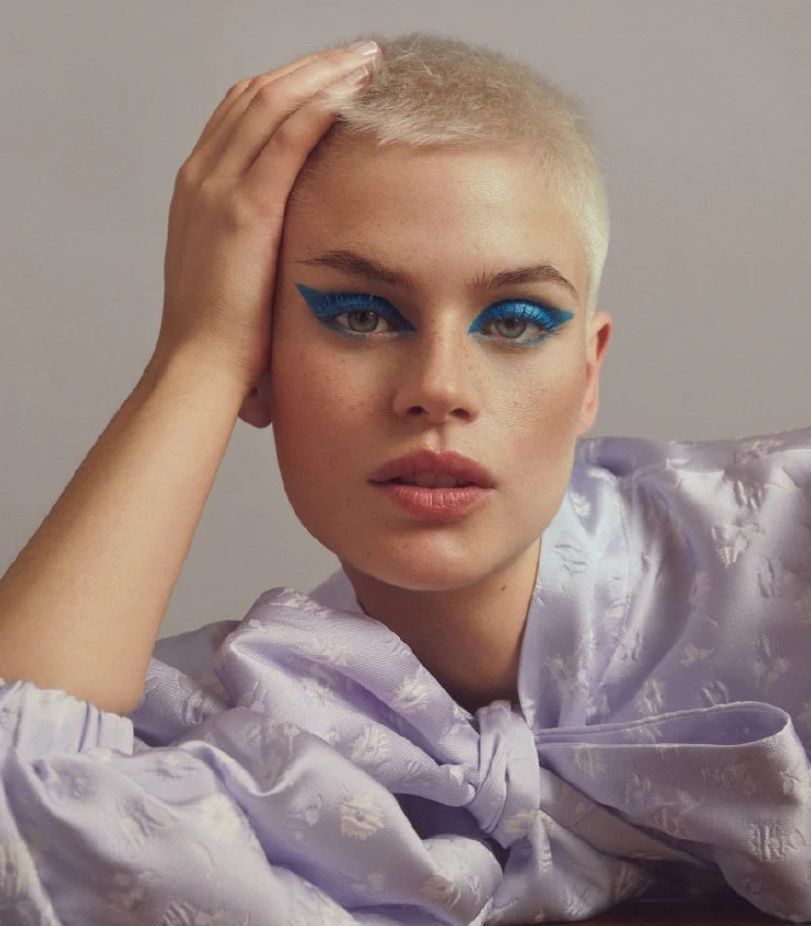 Wie werde ich Gelb- und Orangetöne aus meinem Haar los?